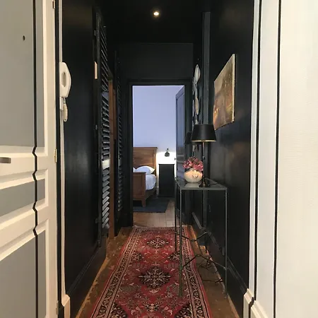 Apartment Le Saint Julien 2 - Hypercentre - Proche Thermes & Parcs - Chic
